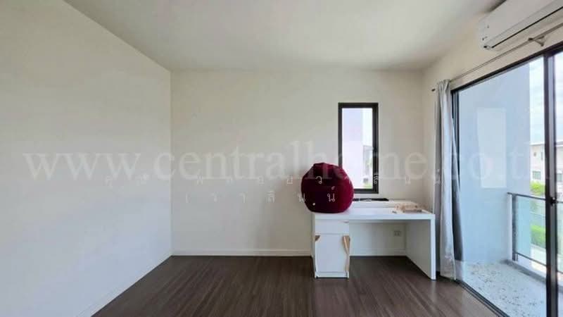 Town Avenue Merge Rattanatibet, Nonthaburi, Rattanathibet Road, Bang Rak Yai, Bang Bua Thong, Nonthaburi, 3 Bedrooms, 170 sqm, Townhouse For Sale, by คุณ พลอยวาลินน์ (วาลินน์), 500438760 - DDproperty.com