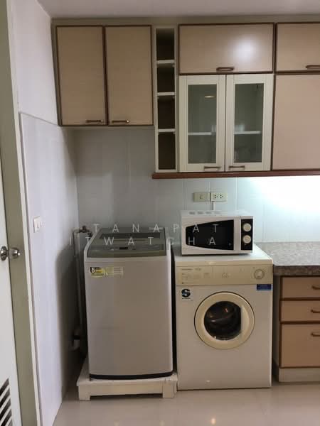 Tai Ping Towers, Bangkok, 582 Soi Sukhumvit 63, Khlong Tan Nua, Watthana, Bangkok, 2 Bedrooms, 102 sqm, Condo For Rent, by Tanapat Jitwatcharakomol, 500438781 - DDproperty.com