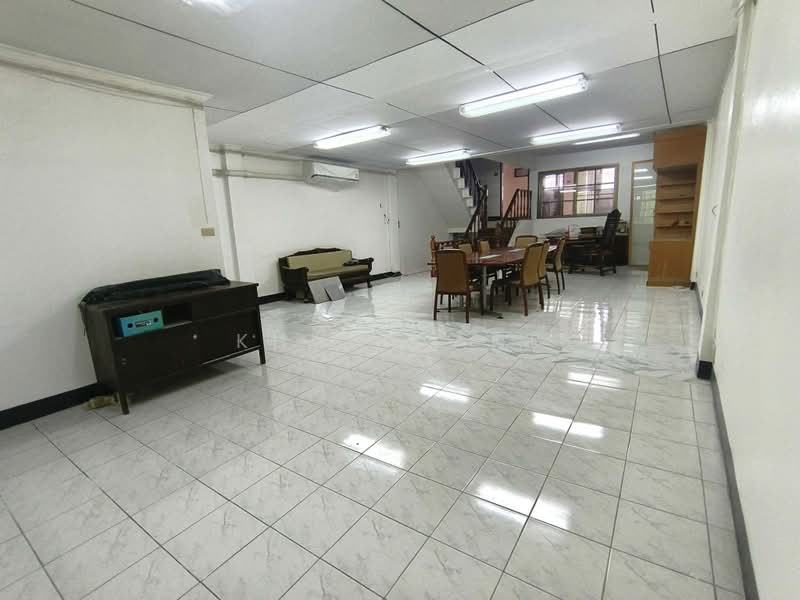 Townhouse for Rent – Rama III / Sathu Pradit (SPSJP521), Bangkok, สาธุประดิษฐ์ 29, Chong Nonsi, Yan Nawa, Bangkok, 5 Bedrooms, 400 sqm, Townhouse For Rent, by Khun Jane, 500438796 - DDproperty.com