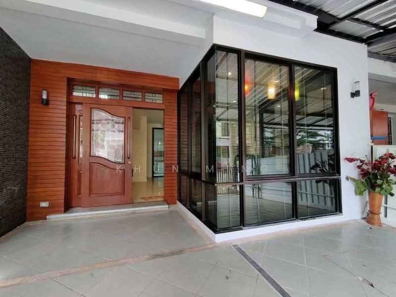 Areeya Mandarina Sukhumvit 77 : อารียา แมนดารีนา สุขุมวิท 77, กรุงเทพ, ถนนสุขุมวิท 77 (อ่อนนุช), สวนหลวง, กรุงเทพ, 200 ตร.ม., ทาวน์เฮ้าส์ ให้เช่า, โดย Khun Ming, 500438803 - DDproperty.com