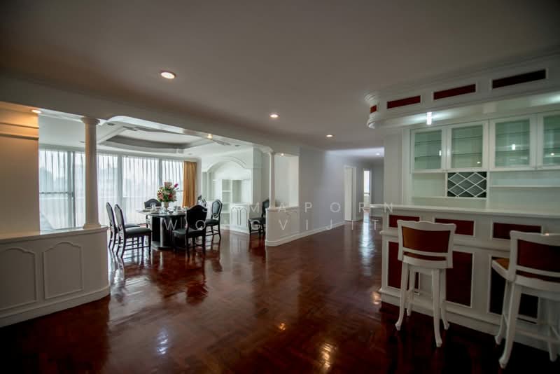 Oriental Towers, Bangkok, 25 Soi Ekkamai 12, Ekkamai Road, Khlong Tan Nua, Watthana, Bangkok, 3 Bedrooms, 350 sqm, Condo For Rent, by Sasimaporn Wongvijit, 500438806 - DDproperty.com