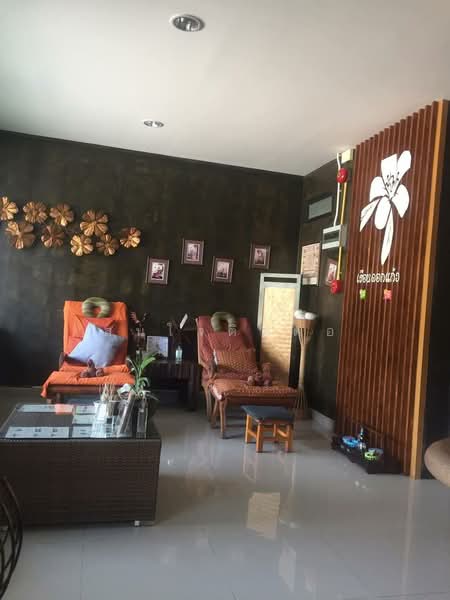 ขายกิจการร้านนวดพร้อมอาคารพาณิชย์ 3 ชั้น สารภี เชียงใหม่ อุปกรณ์ครบ มีฐานลูกค้าประจำ รายได้ดี, Chiang Mai, Chai Sa Than, Saraphi, Chiang Mai, , 216 sqm, Shophouse For Sale, by สนใจติดต่อ, 500438813 - DDproperty.com