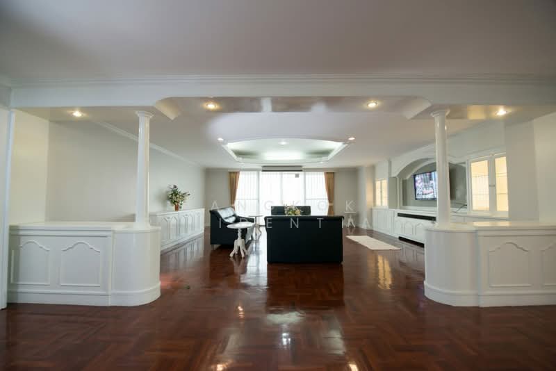 Oriental Towers, Bangkok, 25 Soi Ekkamai 12, Ekkamai Road, Khlong Tan Nua, Watthana, Bangkok, 3 Bedrooms, 350 sqm, Condo For Sale, by Bangkok Residential, 500438871 - DDproperty.com