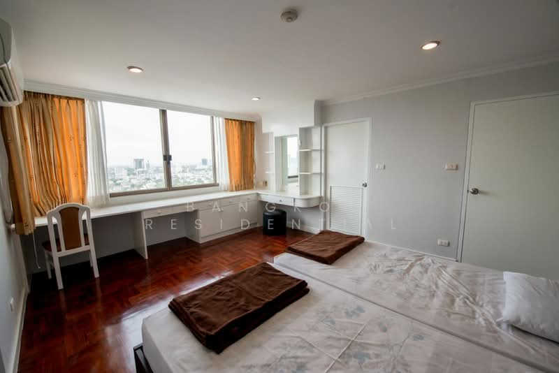 Oriental Towers, Bangkok, 25 Soi Ekkamai 12, Ekkamai Road, Khlong Tan Nua, Watthana, Bangkok, 3 Bedrooms, 350 sqm, Condo For Sale, by Bangkok Residential, 500438871 - DDproperty.com
