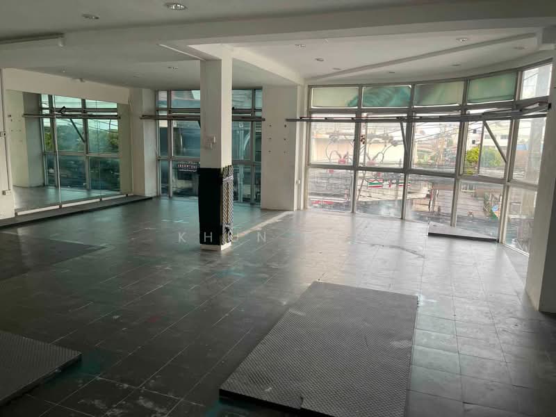 Commercial Building for Rent on Main On Nut Rd Company Registration Allowed (SPSEVE2122), Bangkok, On Nut, Suan Luang, Bangkok, , 450 sqm, Shophouse For Rent, by Khun Eve, 500438873 - DDproperty.com