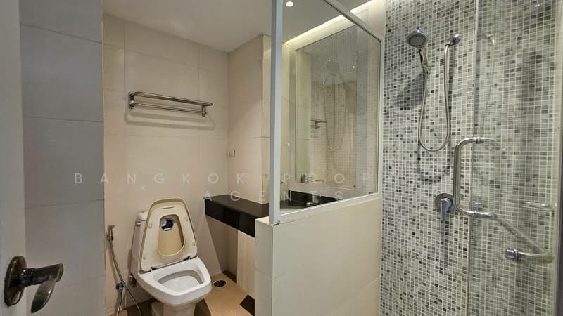 UN Residence, Bangkok, Khlong Tan Nua, Watthana, Bangkok, 3 Bedrooms, 190 sqm, Condo For Rent, by BANGKOK PROPERTY AGENTS, 500438888 - DDproperty.com