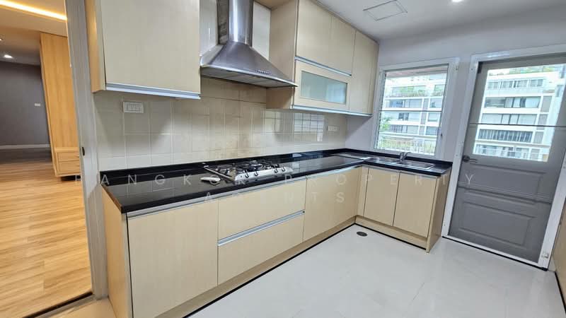 UN Residence, Bangkok, Khlong Tan Nua, Watthana, Bangkok, 3 Bedrooms, 190 sqm, Condo For Rent, by BANGKOK PROPERTY AGENTS, 500438888 - DDproperty.com