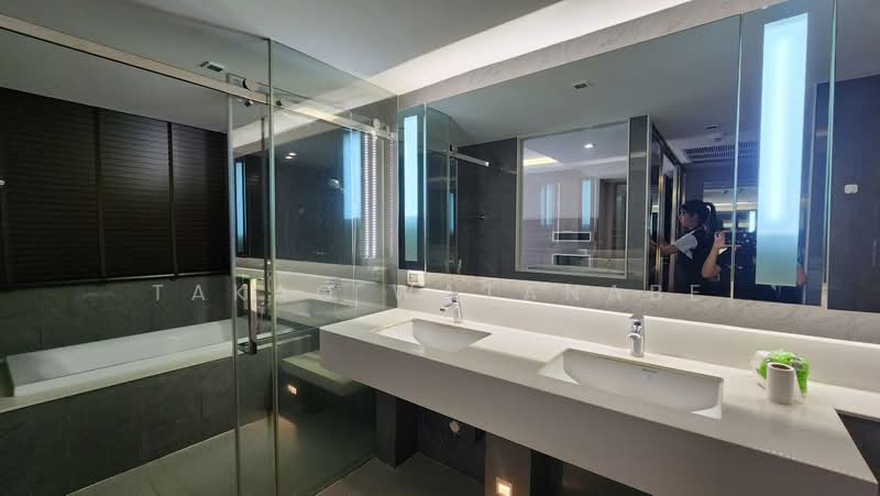 Urbitia Thonglor, Bangkok, 19 Soi Sukhumvit 36 Thonglor Road, Phra Kanong, Khlong Toei, Bangkok, 2 Bedrooms, 65 sqm, Condo For Sale, by Takao Watanabe, 500438906 - DDproperty.com