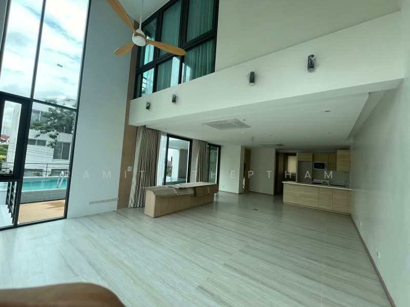 4-BR House, Bangkok, Khlong Tan Nua, Watthana, Bangkok, 4 Bedrooms, 460 sqm, Single Detached House For Rent, by Ramita Theptham, 500438910 - DDproperty.com