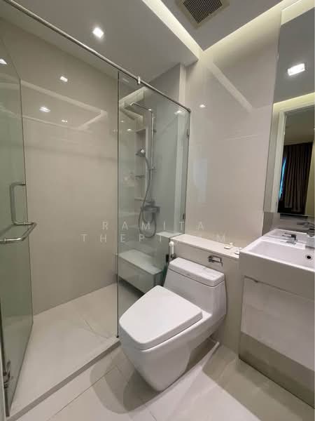 Equinox Phahol Vibha, Bangkok, 345 Paholyothin Road, Jom Phon, Chatuchak, Bangkok, 1 Bedroom, 32 sqm, Condo For Rent, by Ramita Theptham, 500438918 - DDproperty.com