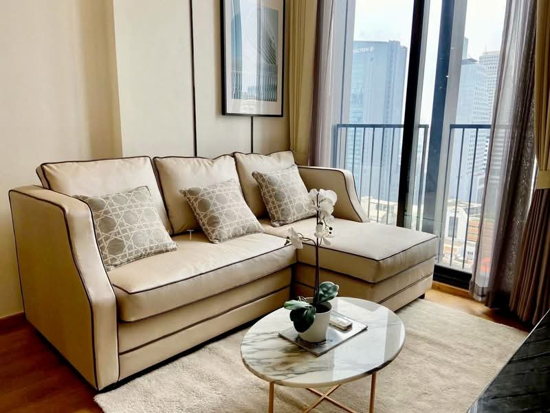 Noble BE33, Bangkok, 19 Soi Sukhumvit 33, Khlong Tan Nua, Watthana, Bangkok, 1 Bedroom, 35 sqm, Condo For Rent, by Ramita Theptham, 500438933 - DDproperty.com