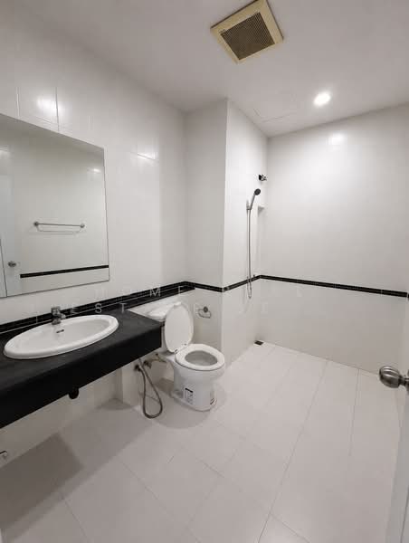 Number One Townhome, Bangkok, Prawet, Bangkok, 4 Bedrooms, 250 sqm, Townhouse For Sale, by HOME Real Estate Service, 500438970 - DDproperty.com