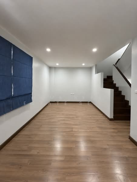Number One Townhome, Bangkok, Prawet, Bangkok, 4 Bedrooms, 250 sqm, Townhouse For Sale, by HOME Real Estate Service, 500438970 - DDproperty.com