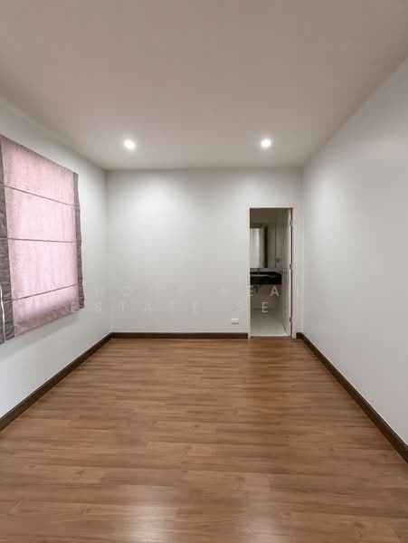 Number One Townhome, Bangkok, Prawet, Bangkok, 4 Bedrooms, 250 sqm, Townhouse For Sale, by HOME Real Estate Service, 500438970 - DDproperty.com
