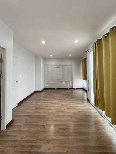 Number One Townhome, Bangkok, Prawet, Bangkok, 4 Bedrooms, 250 sqm, Townhouse For Sale, by HOME Real Estate Service, 500438970 - DDproperty.com