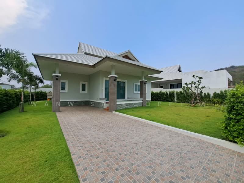 Emerald Valley : เอมเมอรัล วัลเล่ย์ หัวหิน, ประจวบคีรีขันธ์, 500 หัวนา 21, ทับใต้, หัวหิน, ประจวบคีรีขันธ์, 170 ตร.ม., วิลล่า ขาย, โดย Wanwisa Scopetta, 500438990 - DDproperty.com