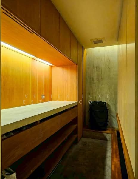 The Royal Place 1, Bangkok, Rajdamri, Lumphini, Pathum Wan, Bangkok, Studio, 73 sqm, Condo For Rent, by Vertex Luxe Estate Co.,LTD, 500439017 - DDproperty.com