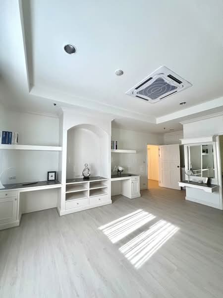 G.P. Grande Tower, Bangkok, 55 Sukhumvit 23, Khlongtoei Nua, Watthana, Bangkok, 4 Bedrooms, 400 sqm, Condo For Rent, by Shinyu Real Estate, 500439025 - DDproperty.com