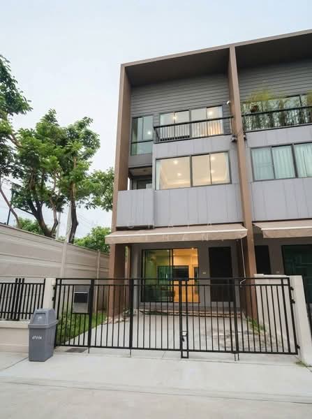 Baan Klang Muang Rama 9-Krungthep Kreetha : บ้านกลางเมือง พระราม 9-กรุงเทพกรีฑา, กรุงเทพ, ซอยกาญจนาภิเษก 23, สะพานสูง, กรุงเทพ, 152 ตร.ม., ทาวน์เฮ้าส์ ขาย, โดย Nichapa Santithanaphokin, 500439042 - DDproperty.com