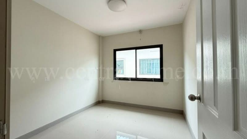 หมู่บ้าน รัชธานี 11 - 12, ปทุมธานี, รังสิต-นครนายก, บึงน้ำรักษ์, ธัญบุรี, ปทุมธานี, 120 ตร.ม., ทาวน์เฮ้าส์ ขาย, โดย คุณ ปัณณณัฐ ( ปัณณ์ ), 500439047 - DDproperty.com