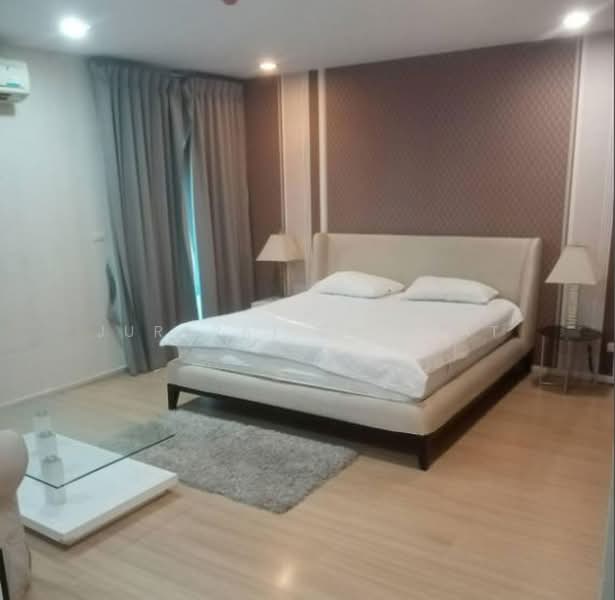 Renova Residence Chidlom, Bangkok, 1049 Soi Nai Loet, Lumphini, Pathum Wan, Bangkok, 3 Bedrooms, 140 sqm, Condo For Rent, by Jurarat Srichat, 500439080 - DDproperty.com