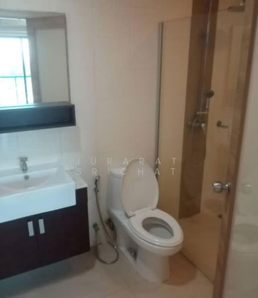 Renova Residence Chidlom, Bangkok, 1049 Soi Nai Loet, Lumphini, Pathum Wan, Bangkok, 3 Bedrooms, 140 sqm, Condo For Rent, by Jurarat Srichat, 500439080 - DDproperty.com