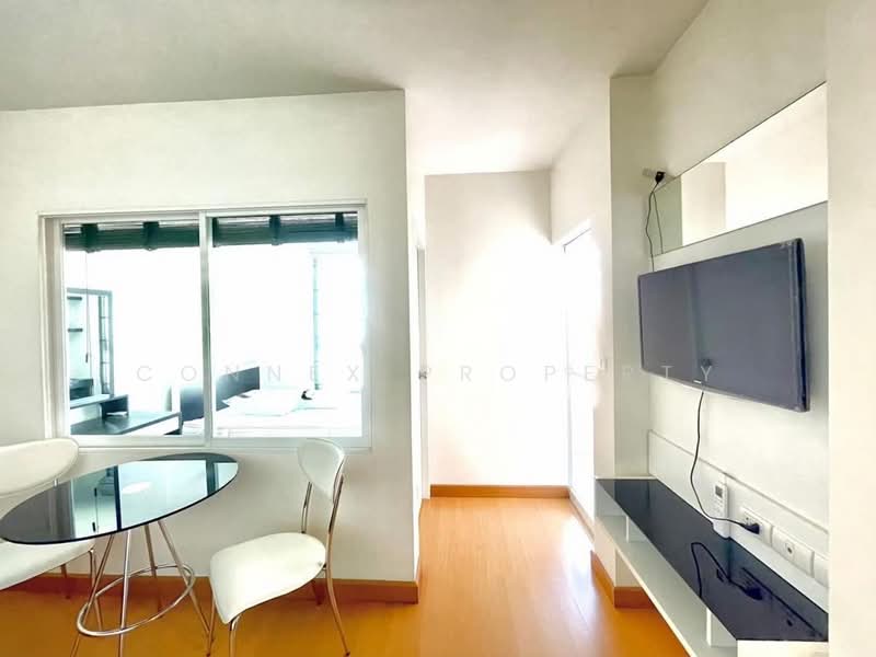 Life @ Ratchada-Huai Khwang, Bangkok, 189 Pracharatbamphen Road, Huai Khwang, Bangkok, 1 Bedroom, 30 sqm, Condo For Rent, by Connex Property, 500439130 - DDproperty.com