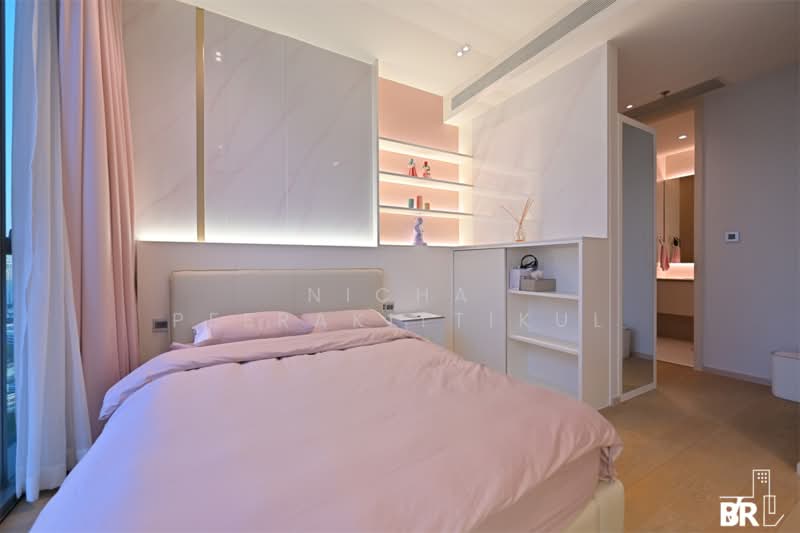 The Strand Thonglor, Bangkok, 36 Soi Sukhumvit 55, Khlong Tan Nua, Watthana, Bangkok, 3 Bedrooms, 185 sqm, Condo For Rent, by Nicha Peerakittikul, 500439158 - DDproperty.com