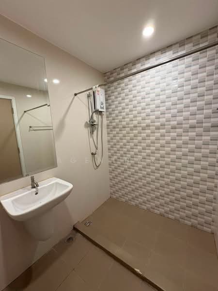 Lesto Condo Sukhumvit 113, Samut Prakan, Sukhumvit 113 Road, Samrong Nua, Muang Samut Prakarn, Samut Prakan, 1 Bedroom, 26 sqm, Condo For Rent, by Agentbkk, 500439160 - DDproperty.com