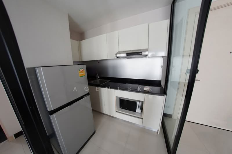 Voque Sukhumvit 16, Bangkok, Soi Sukhumvit 16, Khlong Toei, Bangkok, 1 Bedroom, 40 sqm, Condo For Rent, by Agentbkk, 500439199 - DDproperty.com