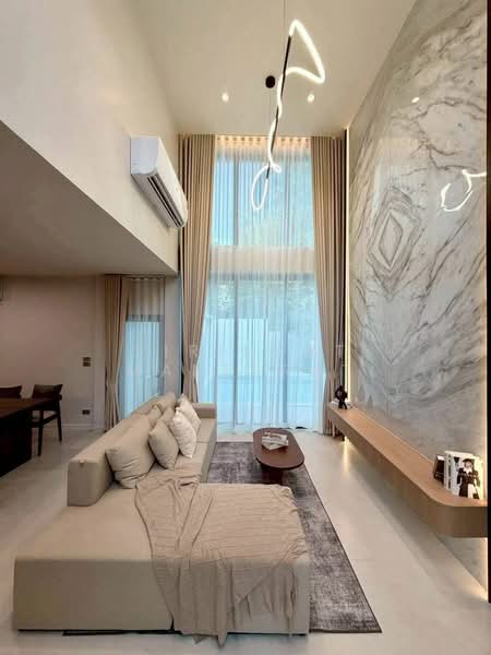 ขายบ้าน Modern Luxury ที่ออกแบบอย่างพิถีพิถัน โดดเด่นด้วยพื้นที่ Double Volume เพดานสูง โปร่งโล่ง ร, เชียงใหม่, สันผักหวาน, หางดง, เชียงใหม่, 296 ตร.ม., บ้านเดี่ยว ขาย, โดย Sirinrat Maneerat, 500439212 - DDproperty.com