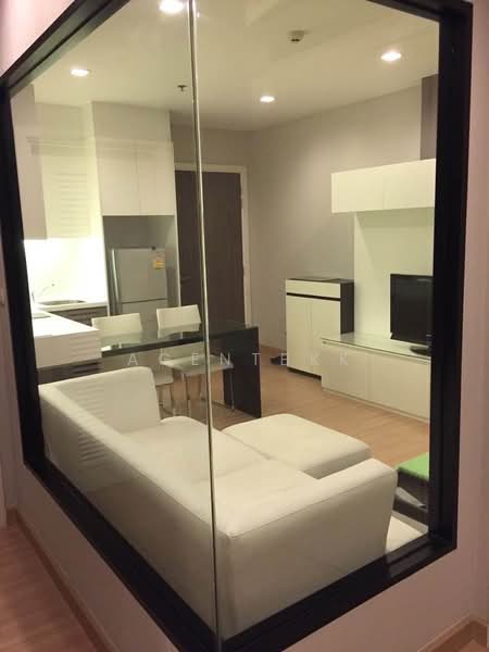 Urbano Absolute Sathon-Taksin, Bangkok, 345 Charoen Nakhon 14/2 Alley, Khlong Ton Sai, Khlong San, Bangkok, 1 Bedroom, 38 sqm, Condo For Rent, by Agentbkk, 500439235 - DDproperty.com