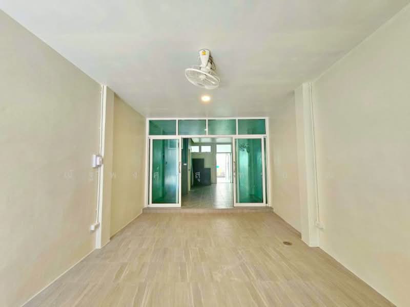 ไม่พบโครงการ, Bangkok, จรัญสนิทวงศ์ 71-79, Bang Phlat, Bangkok, 2 Bedrooms, 147 sqm, Townhouse For Rent, by ณัฐพงศ์ สุนทรอรุณ, 500439254 - DDproperty.com