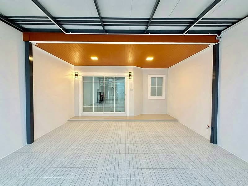 บ้านสวย 4 ห้องนอน มีระเบียงหน้าบ้าน หมู่บ้านจันทิมา ธานี บางใหญ่ ใกล้เซ็นทรัล เวสเกต, Nonthaburi, กาญจนาภิเษก, Bang Bua Thong, Nonthaburi, 4 Bedrooms, 110 sqm, Townhouse For Sale, by บุษบากร (เจี๊ยบ), 500439309 - DDproperty.com
