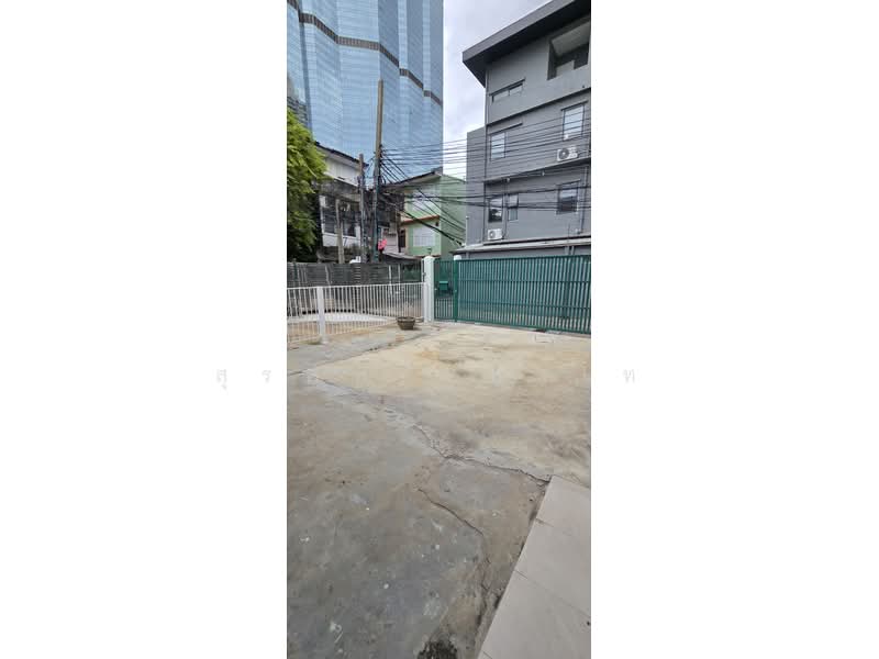 T็win Home for Rent in Sathon Soi.9 3bedrooms 3bathrooms, Bangkok, สาทร 9, Yan Nawa, Sathon, Bangkok, 3 Bedrooms, 390 sqm, Semi-Detached House (Twin House) For Rent, by Surasak Satho, 500439320 - DDproperty.com