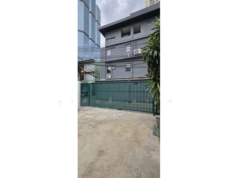 บ้านสาทร ซอย9 ให้เช่า 2 หลัง 3ห้องนอน 3ห้องน้ำ, กรุงเทพ, สาทร 9, ยานนาวา, สาทร, กรุงเทพ, 390 ตร.ม., บ้านแฝด ให้เช่า, โดย สุรศักดิ์ สาโท, 500439320 - DDproperty.com