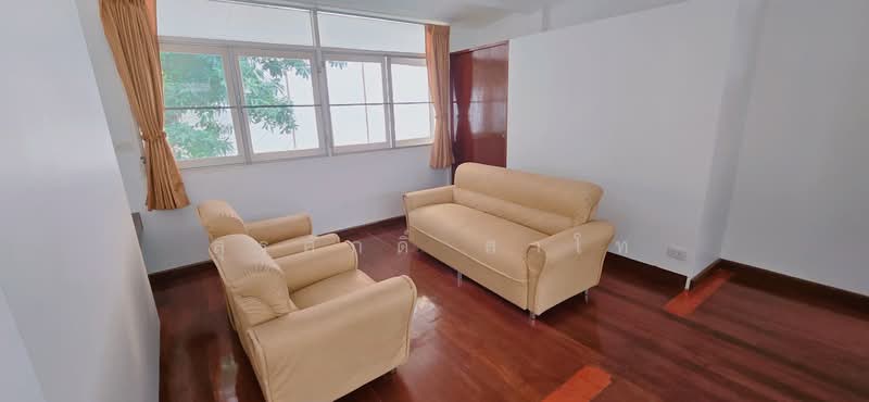 T็win Home for Rent in Sathon Soi.9 3bedrooms 3bathrooms, Bangkok, สาทร 9, Yan Nawa, Sathon, Bangkok, 3 Bedrooms, 390 sqm, Semi-Detached House (Twin House) For Rent, by Surasak Satho, 500439320 - DDproperty.com