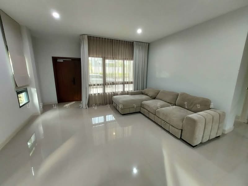 Baan Klang Muang Ladprao 101 Station, Bangkok, Soi Ladprao 101 Yeak 42, Khlong Chan, Bang Kapi, Bangkok, 4 Bedrooms, 200 sqm, Single Detached House For Rent, by ปรินทร์ญาดา ชิณโชติ, 500439351 - DDproperty.com