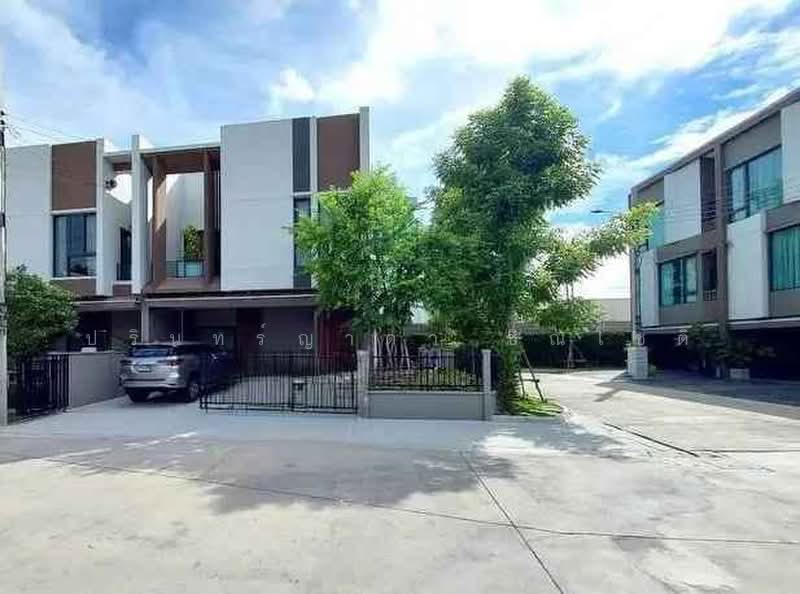 Baan Klang Muang Ladprao 101 Station, Bangkok, Soi Ladprao 101 Yeak 42, Khlong Chan, Bang Kapi, Bangkok, 4 Bedrooms, 200 sqm, Single Detached House For Rent, by ปรินทร์ญาดา ชิณโชติ, 500439351 - DDproperty.com