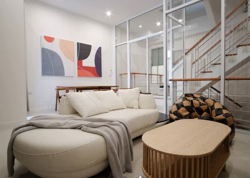 Baan Klang Muang British Town Srinakarin, Samut Prakan, Soi Baan Klang Muang British Town Srinakarin, Bang Kaeo, Bang Plee, Samut Prakan, 3 Bedrooms, 230 sqm, Townhouse For Rent, by Connex Property, 500439396 - DDproperty.com