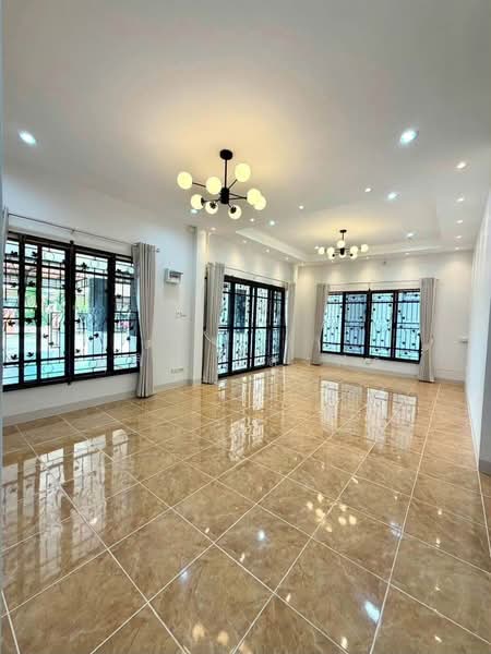 ให้เช่าบ้านเดี่ยว ม.แมกไม้1 แหลมฉบัง ทุ่งกราด บางละมุง, Chon Buri (Pattaya), Bang Lamung, Bang Lamung (Pattaya), Chon Buri (Pattaya), 3 Bedrooms, 160 sqm, Single Detached House For Rent, by Dusit Saengfa, 500439425 - DDproperty.com