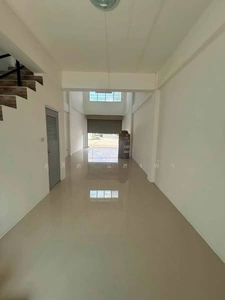 ให้เช่าอาคารพาณิชย์ 2 ชั้นครึ่่ง วังตาผิน ปลวกแดง ระยอง, Rayong, Pluak Daeng, Rayong, , 100 sqm, Shophouse For Rent, by Dusit Saengfa, 500439427 - DDproperty.com