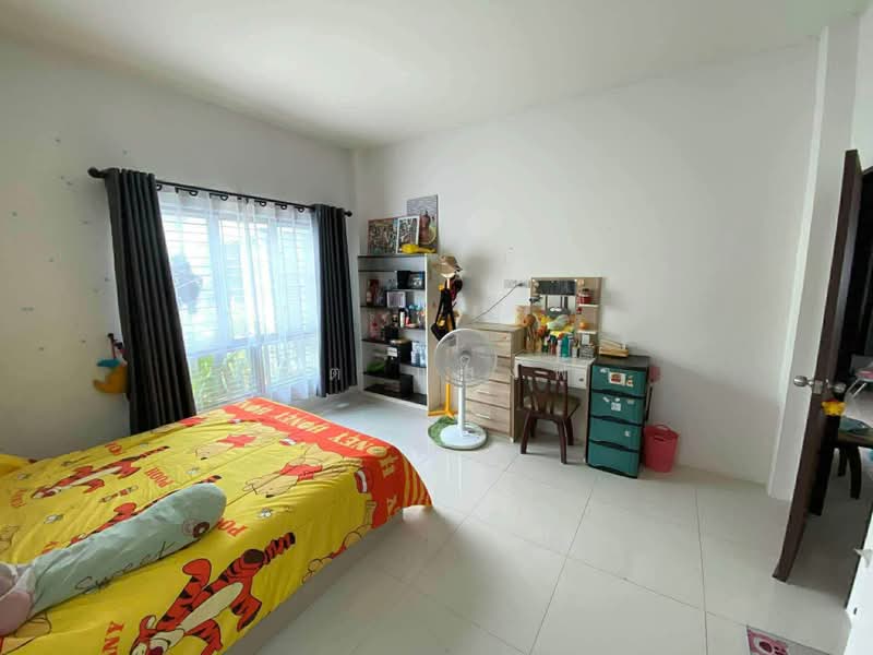 ให้เช่าบ้านแฝด ม.เพชรรดา มาบยางพร ปลวกแดง ระยอง, Rayong, Mapyangphon, Pluak Daeng, Rayong, 3 Bedrooms, 150 sqm, Single Detached House For Rent, by Dusit Saengfa, 500439428 - DDproperty.com