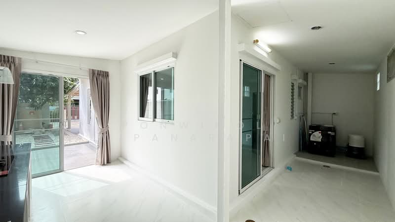 Villette Lite Pattanakarn, Bangkok, Soi Phatthanakan 38, Phatthanakan Road, Suan Luang, Bangkok, 3 Bedrooms, 127 sqm, Townhouse For Rent, by Ponwimol Wipanarapai, 500439454 - DDproperty.com