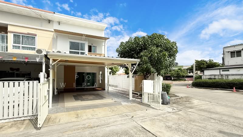 Villette Lite Pattanakarn, Bangkok, Soi Phatthanakan 38, Phatthanakan Road, Suan Luang, Bangkok, 3 Bedrooms, 127 sqm, Townhouse For Rent, by Ponwimol Wipanarapai, 500439454 - DDproperty.com