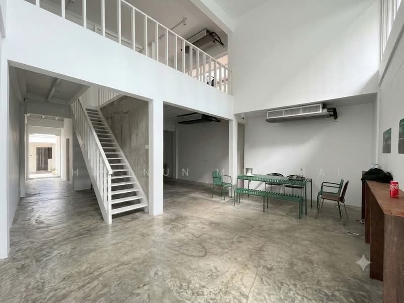 For Rent: Standalone with parking in Phrom Phong BTS Walk Distance Ideal for Restaurant Cafe, Bangkok, Khong Tan, Khlong Toei, Bangkok, , 212 sqm, Retail Space For Rent, by Chutinun Mungmai, 500439458 - DDproperty.com
