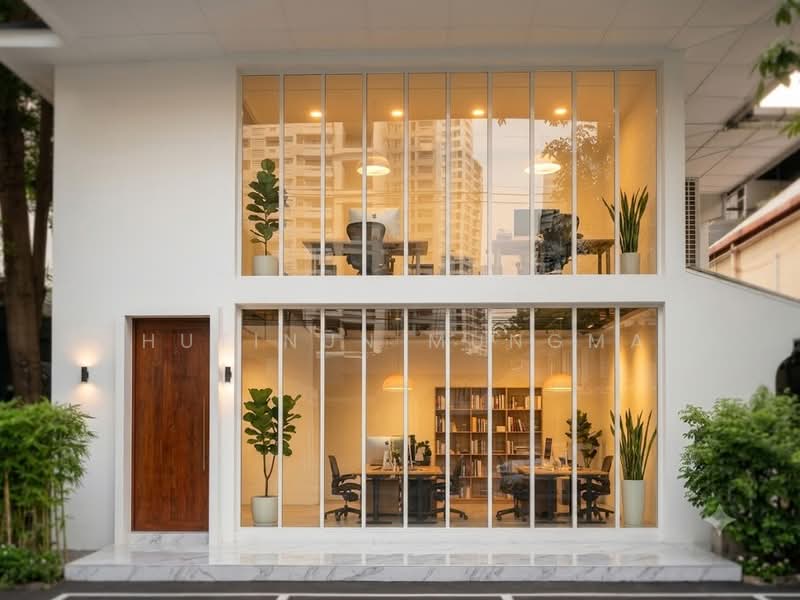 For Rent: Standalone with parking in Phrom Phong BTS Walk Distance Ideal for Restaurant Cafe, กรุงเทพ, คลองตัน, คลองเตย, กรุงเทพ, 212 ตร.ม., พื้นที่ขายของ ให้เช่า, โดย Chutinun Mungmai, 500439458 - DDproperty.com