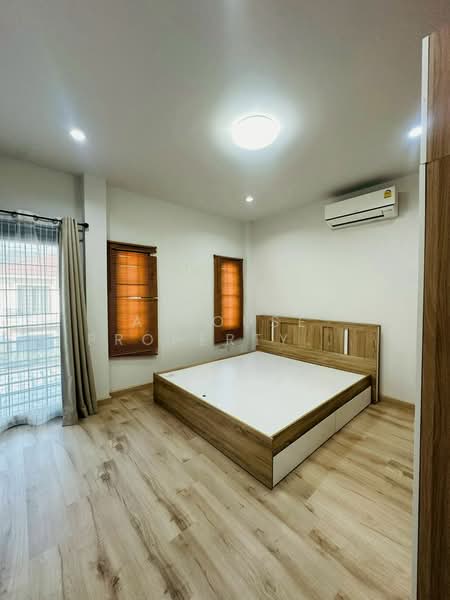 Single house for sale in Sriracha, in very new condition, Wang Hin area, Chon Buri (Pattaya), Surasak, Si Racha, Chon Buri (Pattaya), 3 Bedrooms, 152 sqm, Single Detached House For Sale, by A House Property Co.,Ltd., 500439522 - DDproperty.com