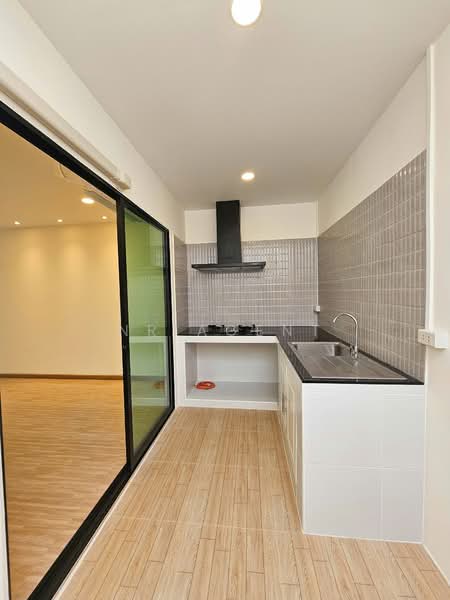 Pruksa Town Nexts Bangna Km.5, Samut Prakan, ฺBuanakarin Road, Bang Kaeo, Bang Plee, Samut Prakan, 3 Bedrooms, 101 sqm, Townhouse For Sale, by NR AGENT, 500439525 - DDproperty.com