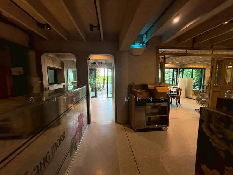 Restaurant for Rent in Thonglor BTS Walk Distance with parking, กรุงเทพ, พระโขนง, คลองเตย, กรุงเทพ, 231 ตร.ม., พื้นที่ขายของ ให้เช่า, โดย Chutinun Mungmai, 500439529 - DDproperty.com